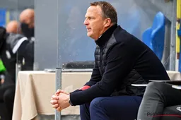 John van den Brom uitgespuwd: "Op onze knieën danken dat hij weg is"