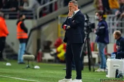 Van den Brom haalt uit naar ref Van Driessche: "Wat moet er nog gebeuren?"