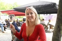 "Stoeipoes" Kat Kerkhofs haalt uit: "Dit is echt heel erg, van de pot gerukt!"