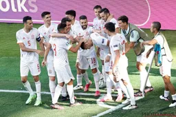 Spanje walst in knotsgekke achtste finale met acht goals over Kroatië heen