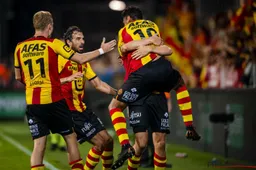 KV Mechelen flitst en deelt stevige tik uit aan KRC Genk
