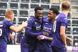 Officieel: Anderlecht stelt langverwachte nieuwe spits voor