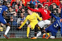 Courtois keihard voor Conte: "Dat mag hij zelf komen uitleggen"