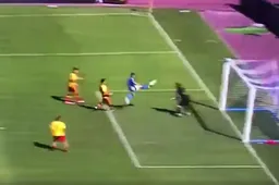 Wow! Mertens doet monden openvallen met deze goal (video)