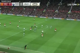 Mkhitaryan pakt Vertonghen en Alderweireld op de counter en werkt heerlijk af (Video)