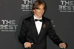 Modric verslaat Ronaldo opnieuw en is 'Beste Speler ter Wereld'