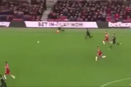 Zelfs Usain Bolt zou jaloers zijn op deze ex-Barça-speler (Video)