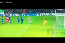 Courtois houdt Arsenal op miraculeuze manier van doelpunt (Video)