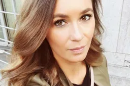 Vriendin van Frank Boeckx geeft wel héél diepe inkijk in bikini