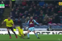 Niet voor gevoelige kijkers: Defour slachtoffer van deze horrortackle (Video)