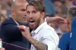 Sergio Ramos gaat  helemaal door het lint tegen Piqué tijdens Clasico (Video)