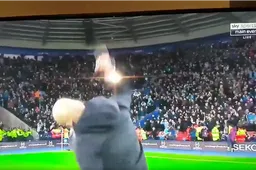 Hilarisch: Guardiola gaat helemaal uit zijn dak na bekerzege (Video)