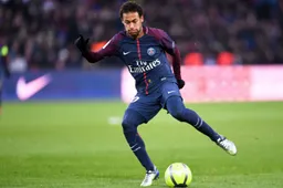 Er moet Neymar iets van het hart over Suarez en Messi