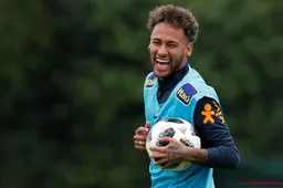 'PSG krijgt duizelingwekkend bod van 350 miljoen op Neymar binnen'