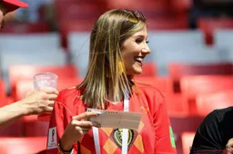 Knappe WAG van Carrasco verklapt transferplannen: "Dit gaat hij doen"