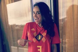 WAG van Thomas Vermaelen trekt kleren uit