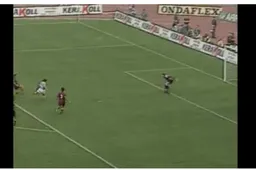 Dag op dag 14 jaar geleden scoorde deze clublegende zijn eerste voor Juventus (video)