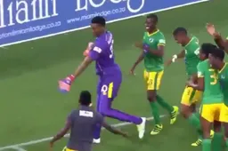 Dit zijn de drie kanshebbers voor mooiste doelpunt van het jaar (video)