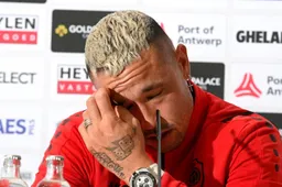 Radja Nainggolan verrast en doet bij iedereen monden openvallen