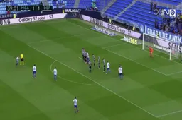 Speler in Primera Division knalt vrije trap perfect binnen (Video)