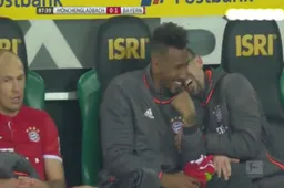 Ploegmaats komen niet meer bij van het lachen na deze reactie van Arjen Robben (Video)