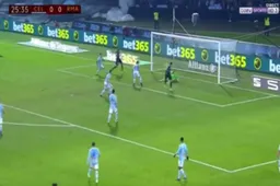 Grote misser of brute pech? Ronaldo raakt twee keer het doelhout in evenveel seconden (Video)