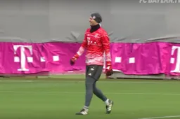Neuer voor spits! Doelman van Bayern scoort een schitterende goal (Video)