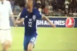 Zo scoort de 'nieuwe aanwinst' van Club Brugge tegen Buffon... (Video)