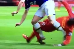 Niet voor gevoelige kijkers: Afschuwelijke blessure voor Liverpool-speler Mané (Video)