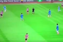 De Bruyne doet plots dit, Man City-fans kijken met open mond (Video)