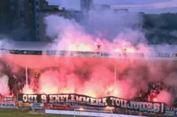 Charleroi-fans steken stadion in brand tegen Anderlecht (Video)