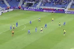 Deze assist van goudhaantje Waasland-Beveren... (Video)