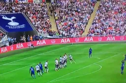 WOW! Met deze vrije trap scoort Alonso tegen Tottenham (Video)