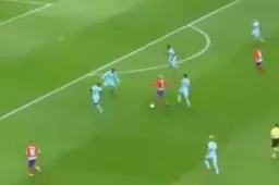 Griezmann beëindigt de carrière van Piqué (Video)