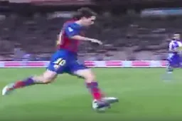 14 jaar geleden maakte Messi debuut bij Barça, en dat zag er zo uit (Video)