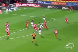 Bandé bewijst met héérlijke dribbel waarom Ajax 9,5 miljoen betaalt (Video)