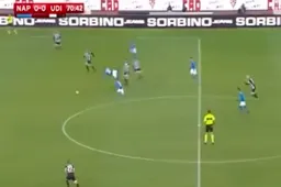 Mertens valt in en levert de perfecte assist af (Video)