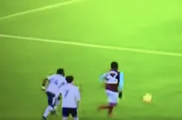 Masuaku beëindigt carrière van Tottenham-duo (Video)