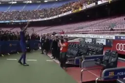 Nieuwste Barça-aanwinst Mina stelt zich op zéér speciale manier voor (Video)