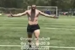 'Dikke' Higuain laat even zien wat hij allemaal kan (Video)