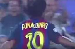 Ronaldinho op zijn best: deze momenten vergeten we nooit (Video)