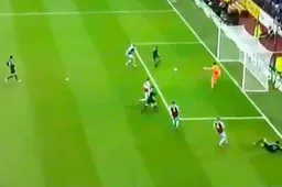 Sterling pakt nu al uit met dé misser van het jaar (Video)