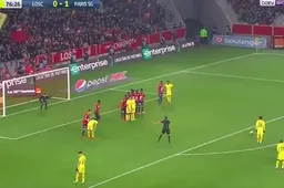 Héérlijke vrijschop van Neymar helpt PSG aan ruime zege (Video)