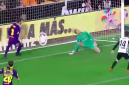 Barcelona-doelman pakt nu al uit met save van het jaar (Video)