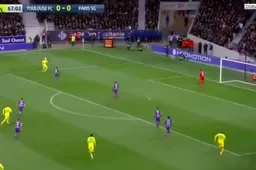 Flits van Neymar (en veel geluk) helpt PSG aan zege (Video)