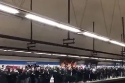 Dit doen de PSG-fans in metro in Madrid (Video)