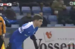 Met deze prachtige vrije trap brengt Malinovskyi RC Genk op voorsprong (Video)