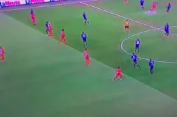 Buitenspel bij doelpunt Standard? Dit beeld zegt iets anders