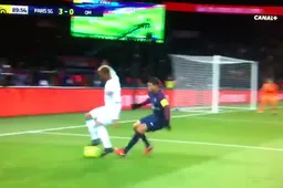 Deze speler pakt tegen PSG uit met 2 panna's in 10 seconden (Video)