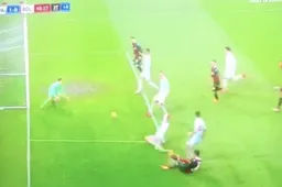 Onvoorstelbaar! Is dit nu al dé misser van 2018? (Video)